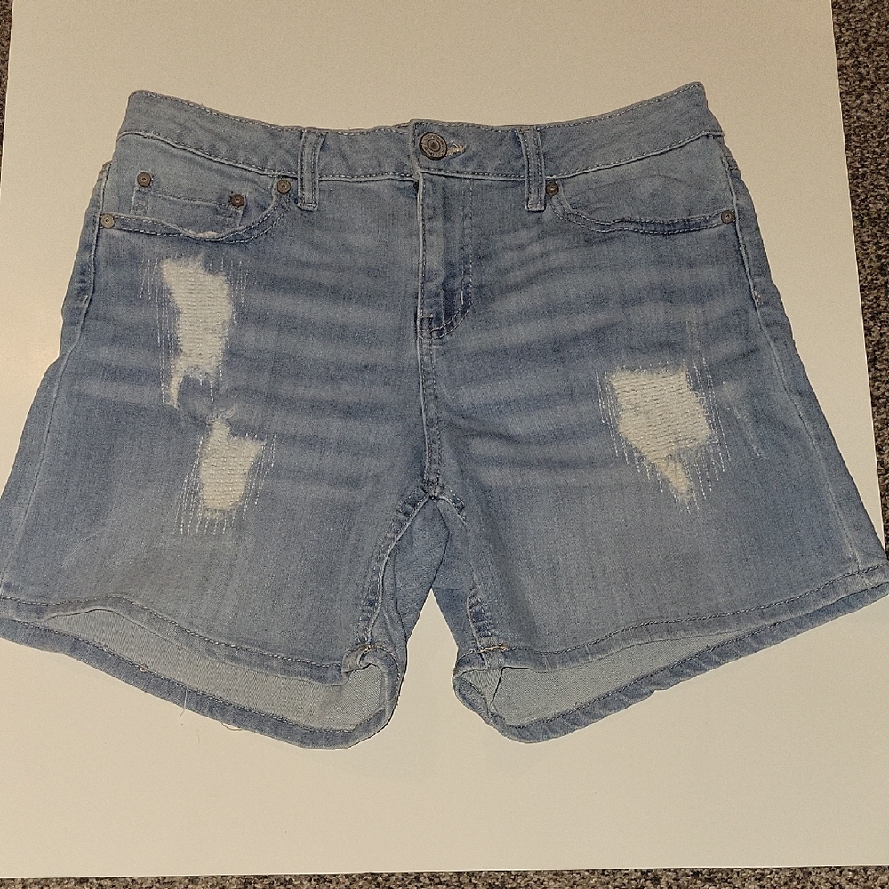 INDIGO REIN CURVY SZ 11/29 LIGHT WASH DENIM SHORTS